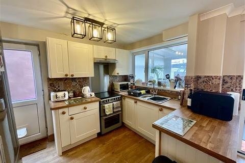 5 Brook Close, Aston, Sheffield, S26 2GB