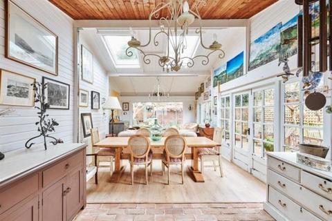 8 Acacia Road, Acton, London, W3 6HF
