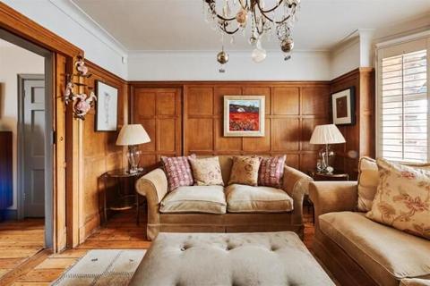 8 Acacia Road, Acton, London, W3 6HF