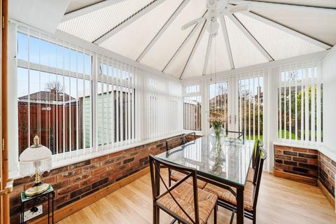 2 bedroom semi-detached bungalow for sale, Cleveleys Avenue, Widnes WA8