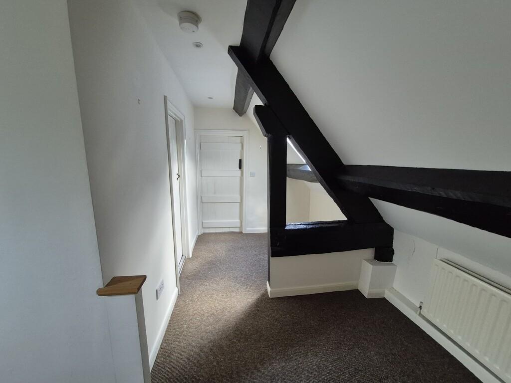 Landing beams