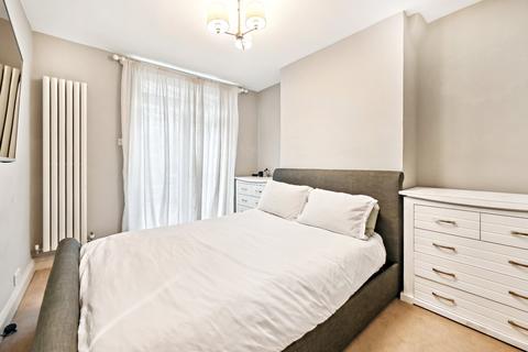 2 bedroom flat for sale, Alderney Street, Pimlico, London, SW1V