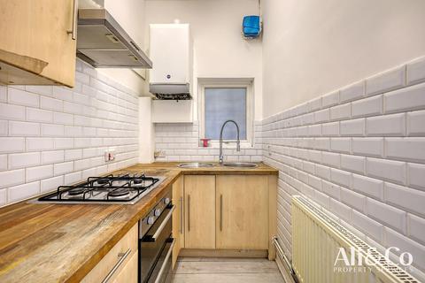 112c Bridge Road, Grays, RM17 6DA