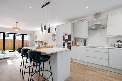 undefined, CR8 Purley Rise 35