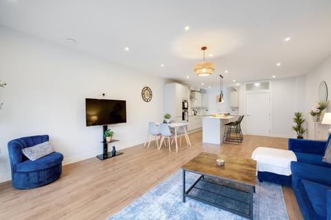 undefined, CR8 Purley Rise 36