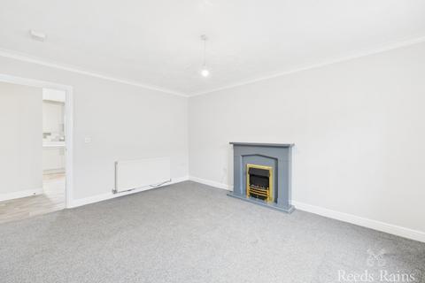 3 bedroom terraced house for sale, Railway Terrace, Bridlington YO16