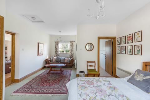 79 Comberton Road, Toft, Cambridge, CB23 2RY