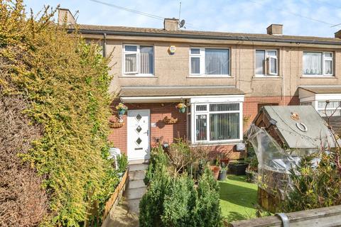 4 bedroom terraced house for sale, Kesteven Road, West Yorkshire BD4