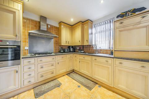 3 bedroom terraced house for sale, Sunnymead Avenue, Mitcham CR4