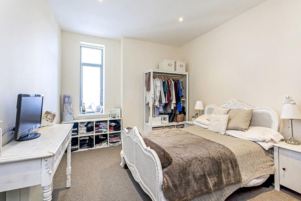 Bedroom.jpg