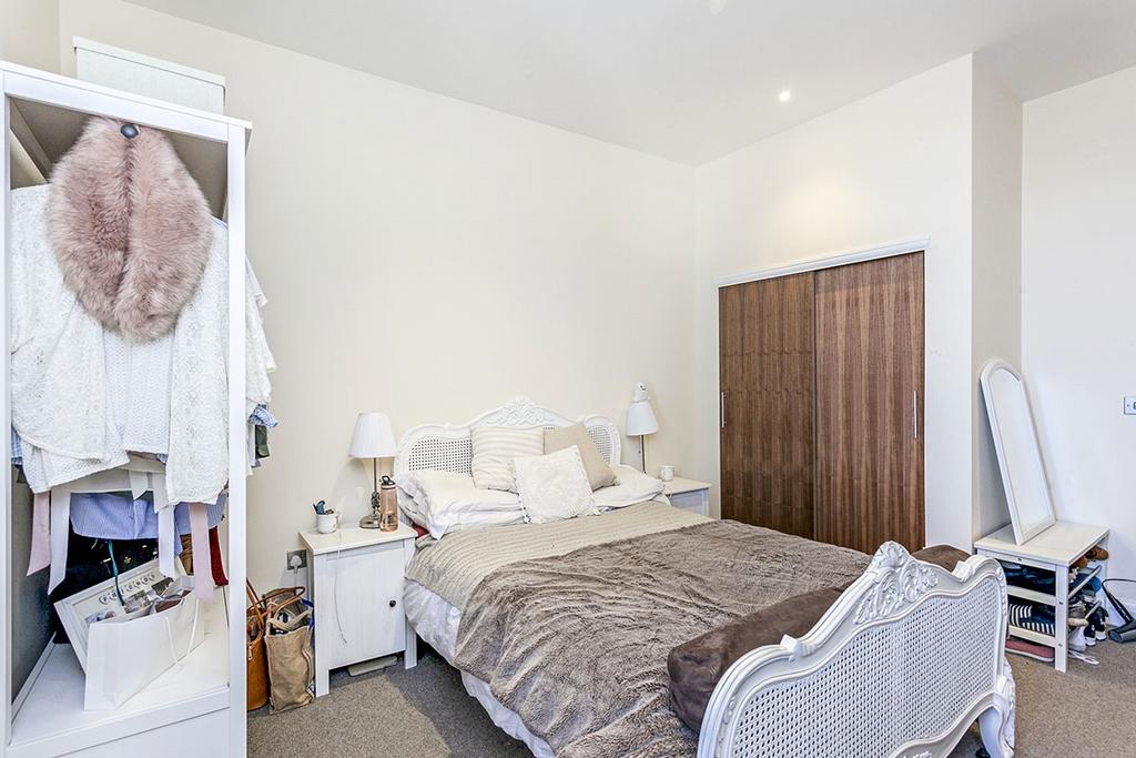 Bedroom 2.jpg