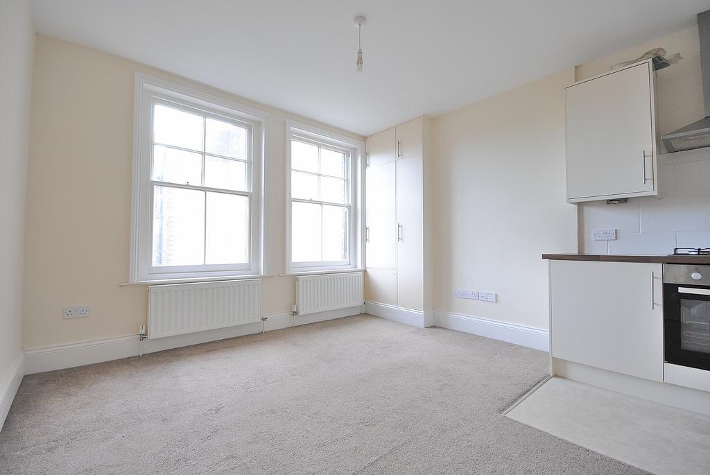 Flat 2, 22a north st