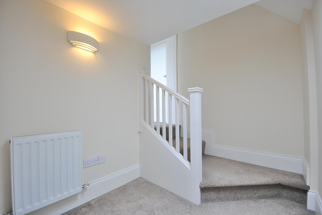 Flat 2, 22a north st
