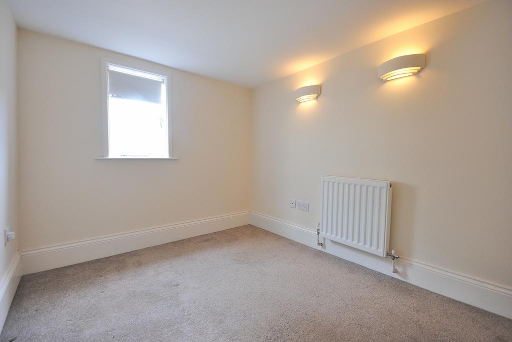 Flat 2, 22a north st