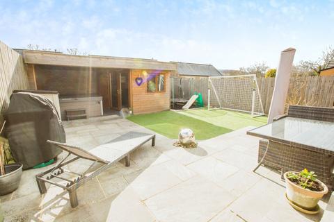 3 Hullett Close, Hebden Bridge, HX7 5QP