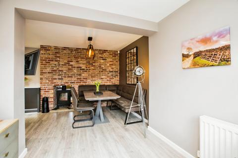 3 Hullett Close, Hebden Bridge, HX7 5QP