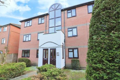 1 bedroom apartment to rent, New North Road, Ilford IG6