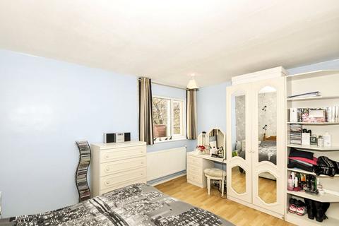 32 Stanwell Close, Sheffield, S9 1PZ