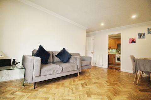 2 bedroom apartment for sale, Pinewood Road, Cheshire SK9