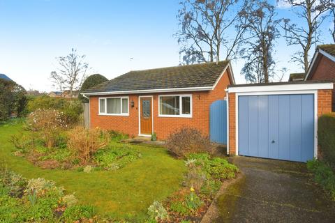 2 bedroom bungalow for sale, Ennerdale Close, Lincolnshire LN6