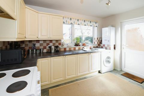 2 bedroom bungalow for sale, Ennerdale Close, Lincolnshire LN6