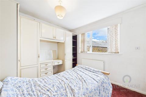 135 Bouverie Road, Hardingstone, Northampton, NN4 6EG