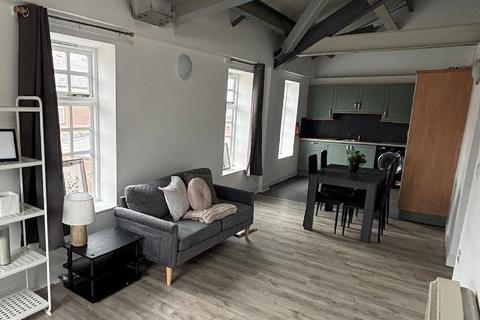 3 bedroom flat to rent, Foxrose Court (D), Sneinton, Nottingham NG3