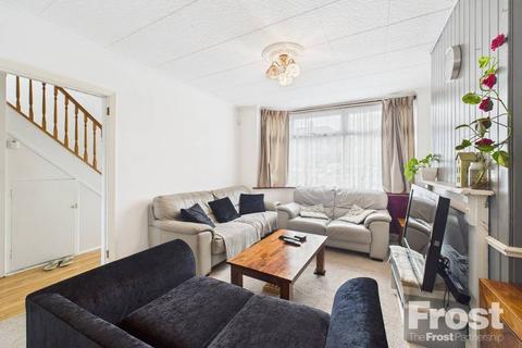 62 West Road, Feltham, TW14 8JE