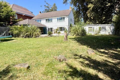undefined, Sandbanks Road, Poole, BH14