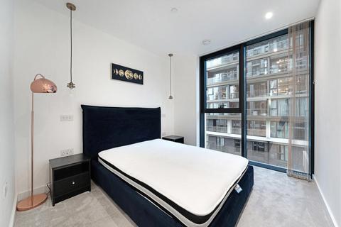1 bedroom flat for sale, 23 Gauging Square, London E1W