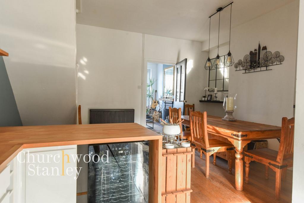 Kitchen to dining