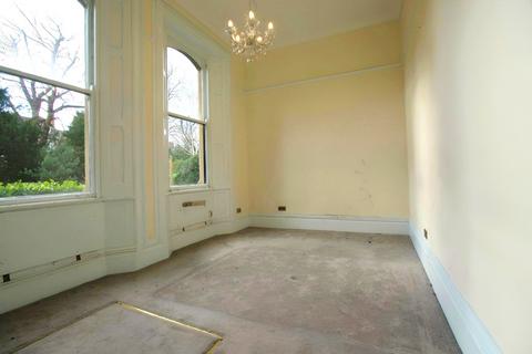 2 bedroom apartment for sale, Stoneleigh Manor, Leicester LE2