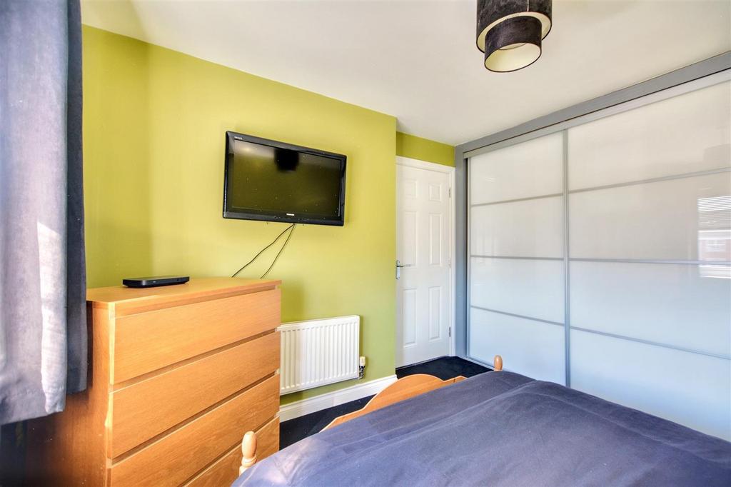 Bedroom 2 3.jpeg