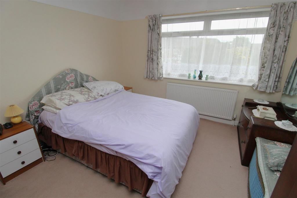 Bed2c.JPG