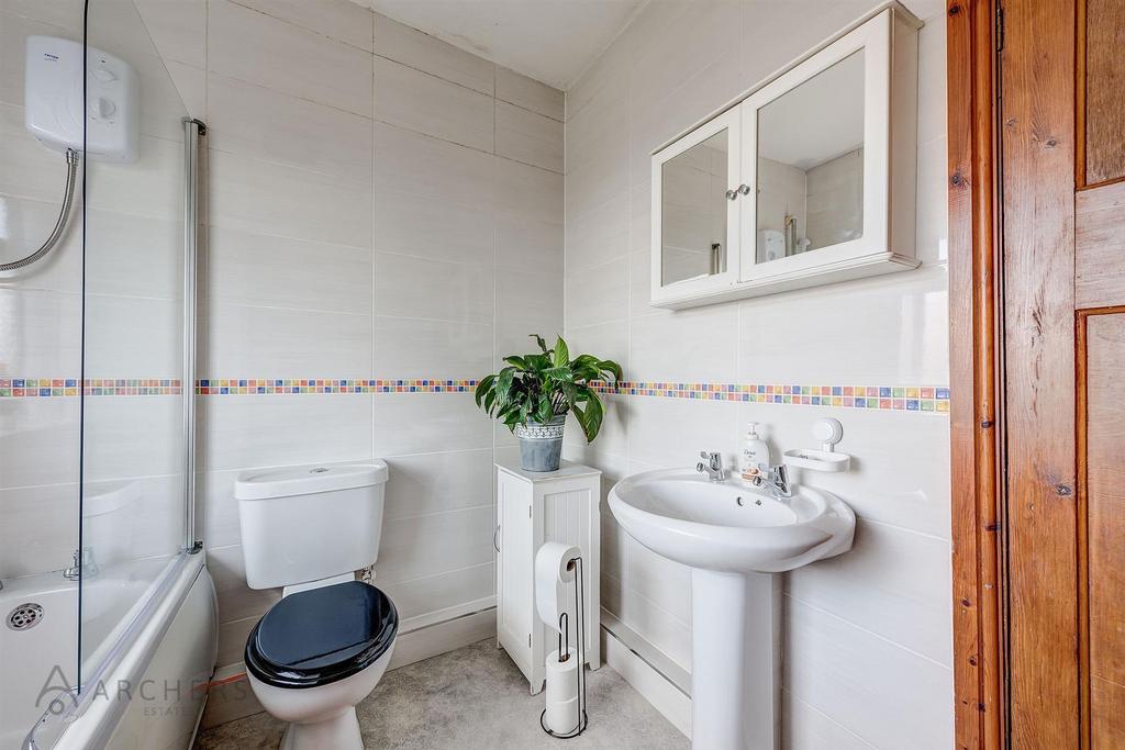152 Sandygate Road(Interior)(18of19).jpg