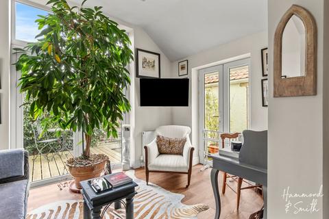 22 Brook Road, Epping, CM16 7BT