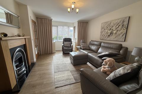 16 Glenfields Road, Haverfordwest, SA61 1EB