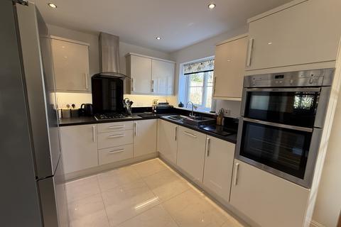 16 Glenfields Road, Haverfordwest, SA61 1EB
