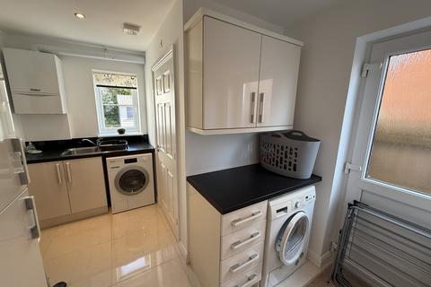 16 Glenfields Road, Haverfordwest, SA61 1EB