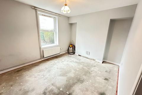 4 Brook Terrace, Tairgwaith, Ammanford, SA18 1YA