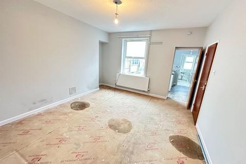 4 Brook Terrace, Tairgwaith, Ammanford, SA18 1YA