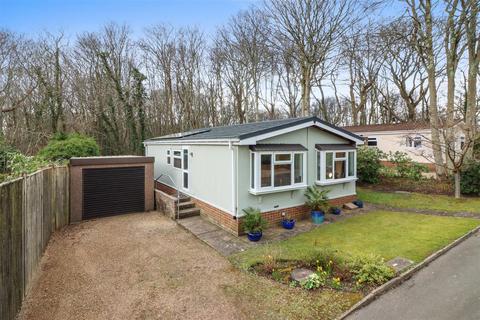 2 bedroom park home for sale, Deanland Wood Park, Golden Cross, Hailsham