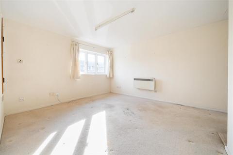 1 bedroom maisonette for sale, Fitzjohn Close, Guildford