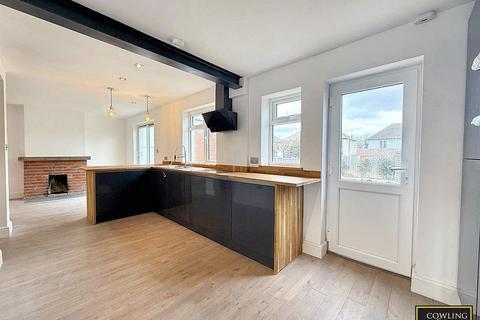 24 Avenue Road, Chelmsford, CM2 9TY