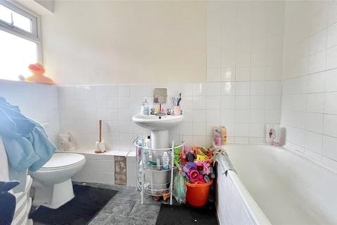 2 bedroom flat for sale, Field Place Parade, The Strand, Goring-by-Sea, Worthing, BN12