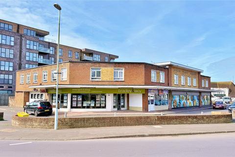 2 bedroom flat for sale, Field Place Parade, The Strand, Goring-by-Sea, Worthing, BN12