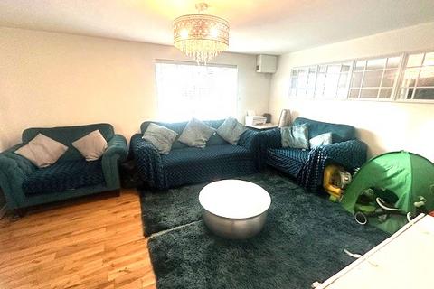 undefined, Southall UB1