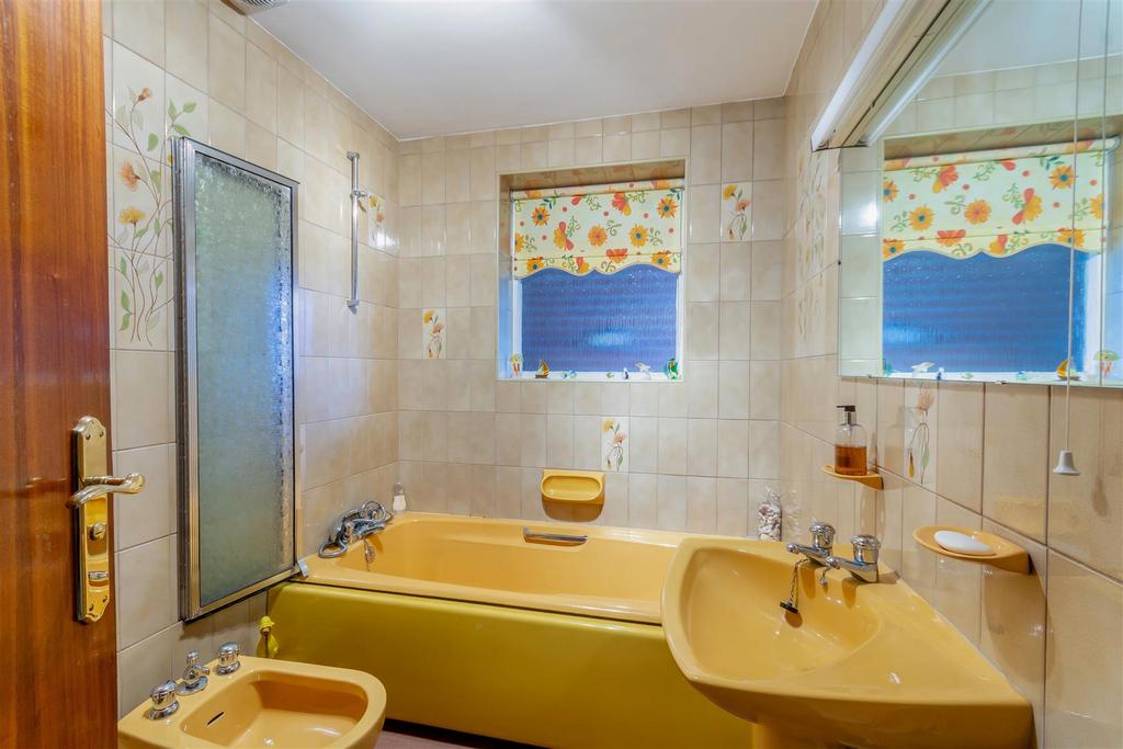 8639206-interior16.jpg