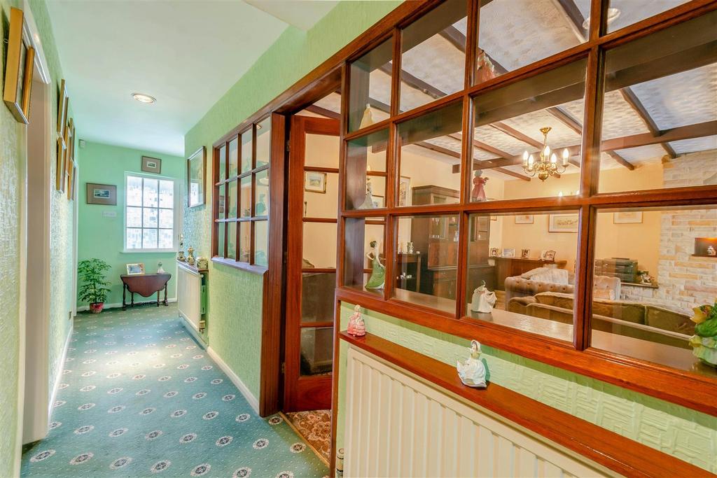 8639206-interior15.jpg