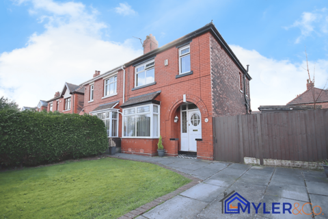 Heath Road, Widnes, WA8